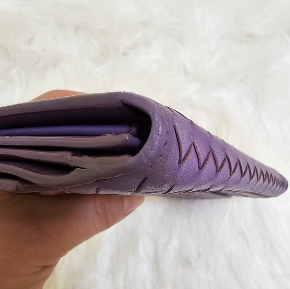 ๐๐ถ๐HOST PICK๐๐ถ๐Authentic Bottega Veneta Intrecciato long wallet - Picture 13 of 17